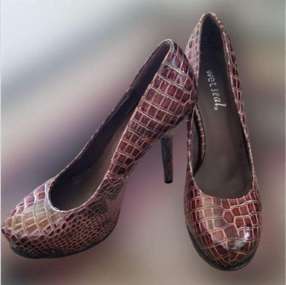 Wet Seal Shoes - Wet Seal Raquel Croc Brown High Heels Size7
